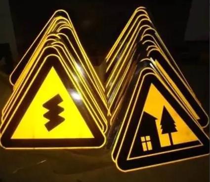 What Makes Reflectives Sheeting the Ultimate Choice for Enhancing Visibility?